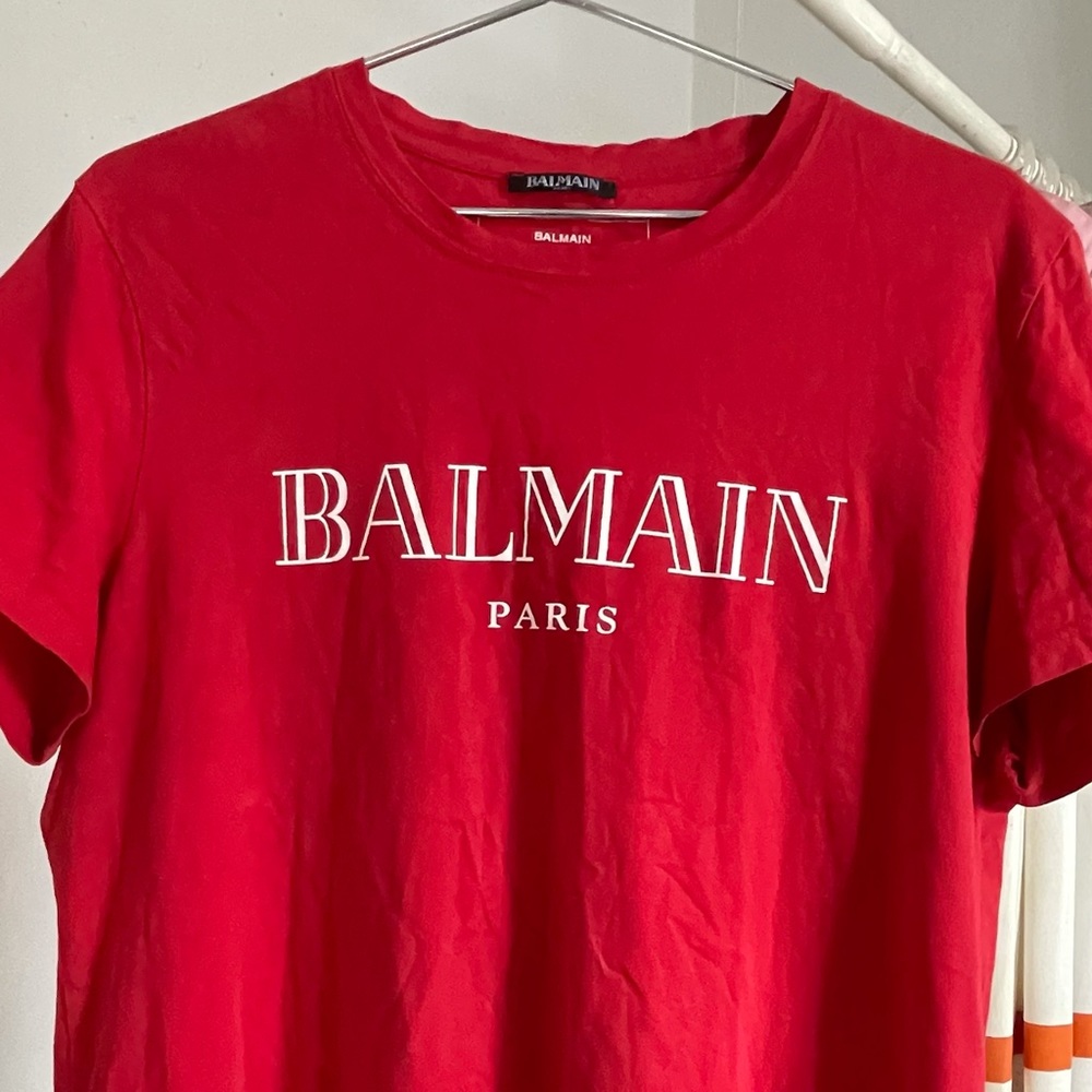 Red medium size men’s Balmain t-shirt